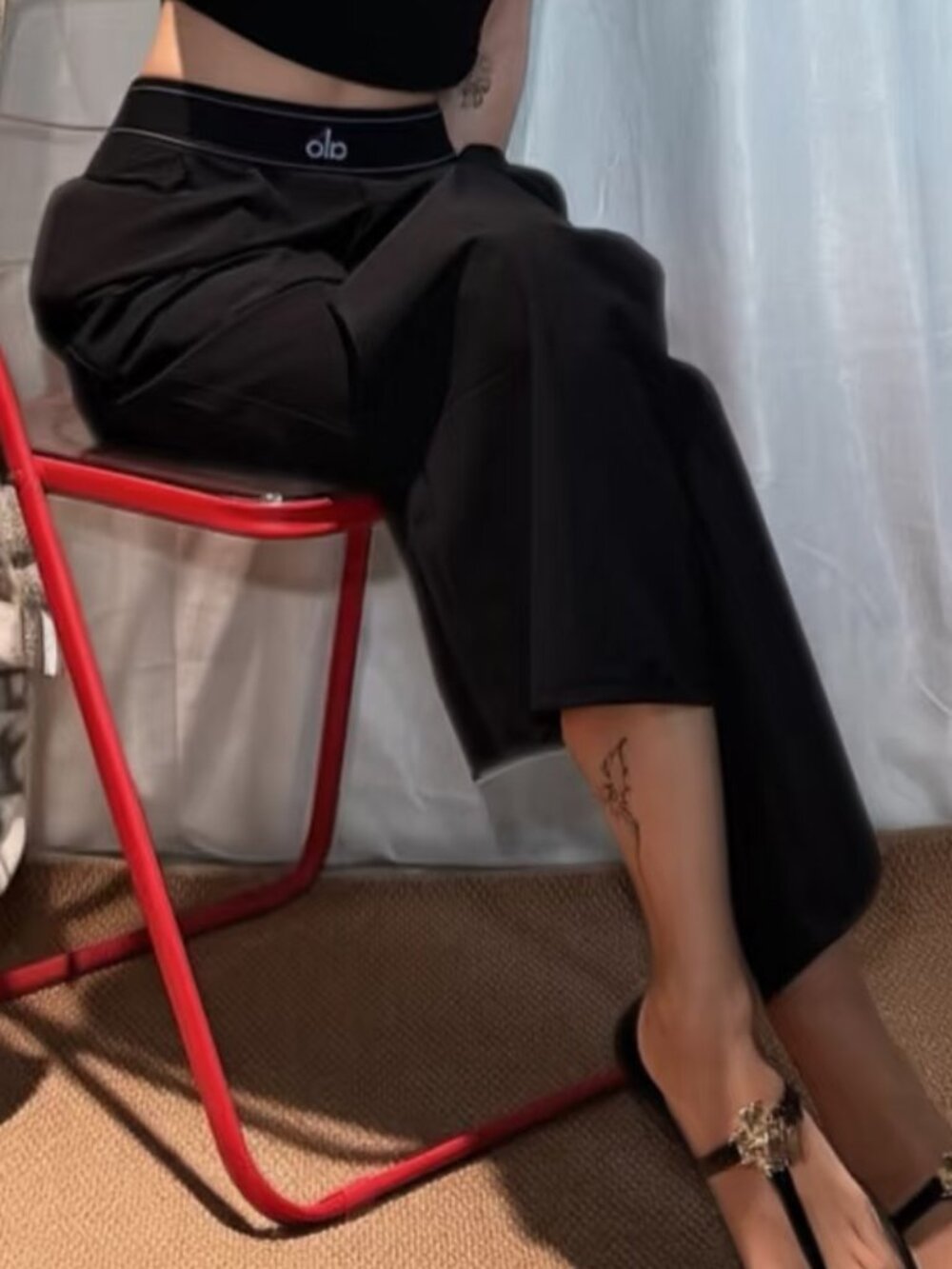 🔥Obsessed!NWT ALO Yoga Suit Up Trouser Black (Regular) Brunch Pants 🖤 - Picture 9 of 9